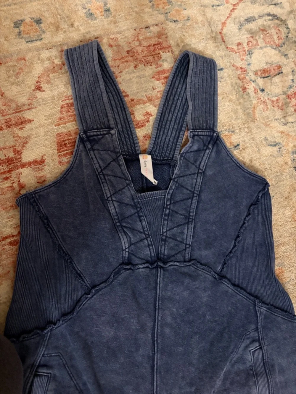 Wide-Leg Navy Sleeveless Jumpsuit with V-Neck - Picture 4 of 6